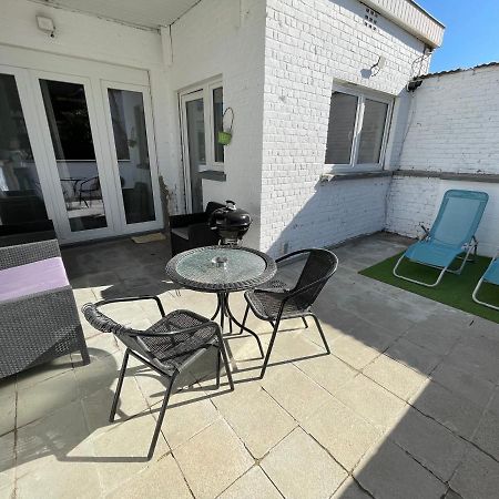Appartement Avec Exterieur A Proximite De Liege Herstal Luaran gambar