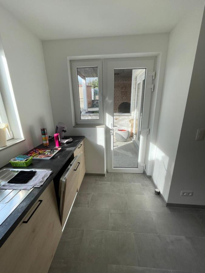 Appartement Avec Exterieur A Proximite De Liege Herstal Luaran gambar