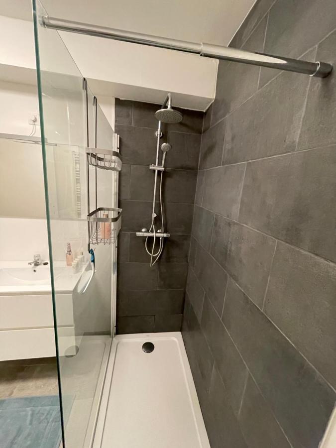 Appartement Avec Exterieur A Proximite De Liege Herstal Luaran gambar