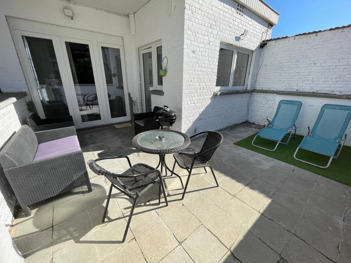 Appartement Avec Exterieur A Proximite De Liege Herstal Luaran gambar