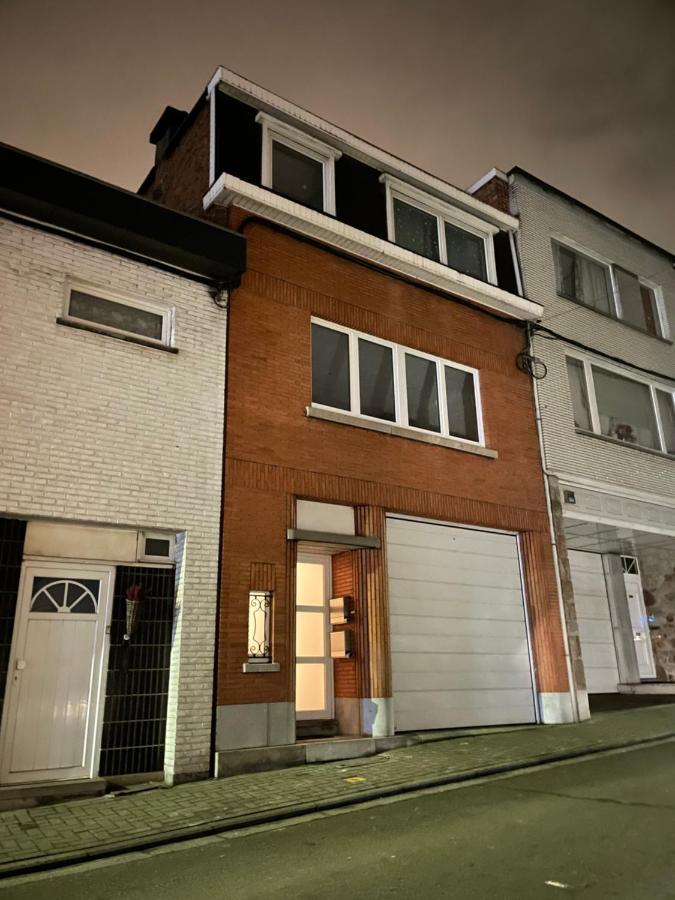 Appartement Avec Exterieur A Proximite De Liege Herstal Luaran gambar